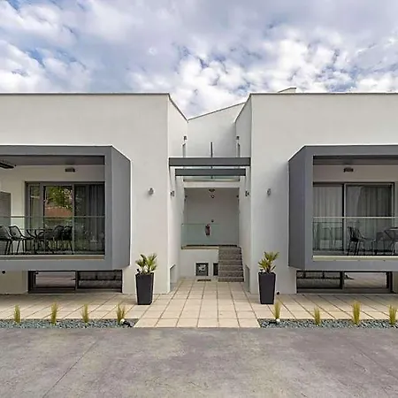 The 8 Keys Aparthotel